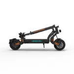 KuKirin G2 Master electric scooter in light rain