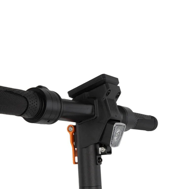 KuKirin S1 Max headlight in low light