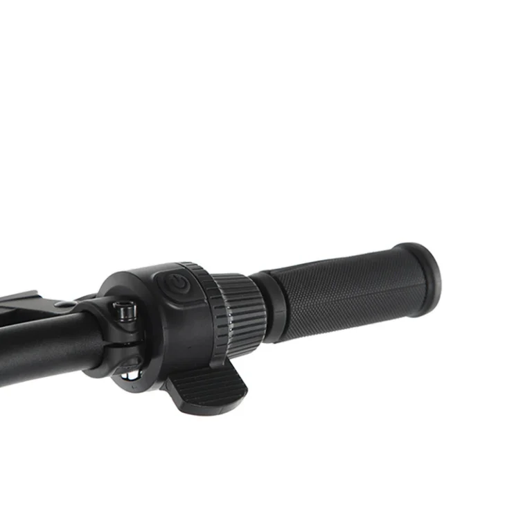 KuKirin G4 electric scooter climbing a hill